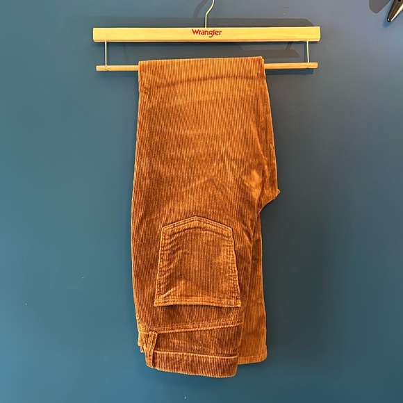 Universal Thread Pants - Soft Brown Vintage Bootcut Corduroy Pants Jeans Universal Thread size 6 / 28R